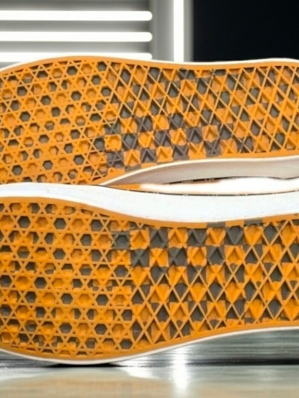 219 Vans Bold Ni Suede Low Top Sneakers Orange Zinna Men's Size 13 - Picture 5 of 14